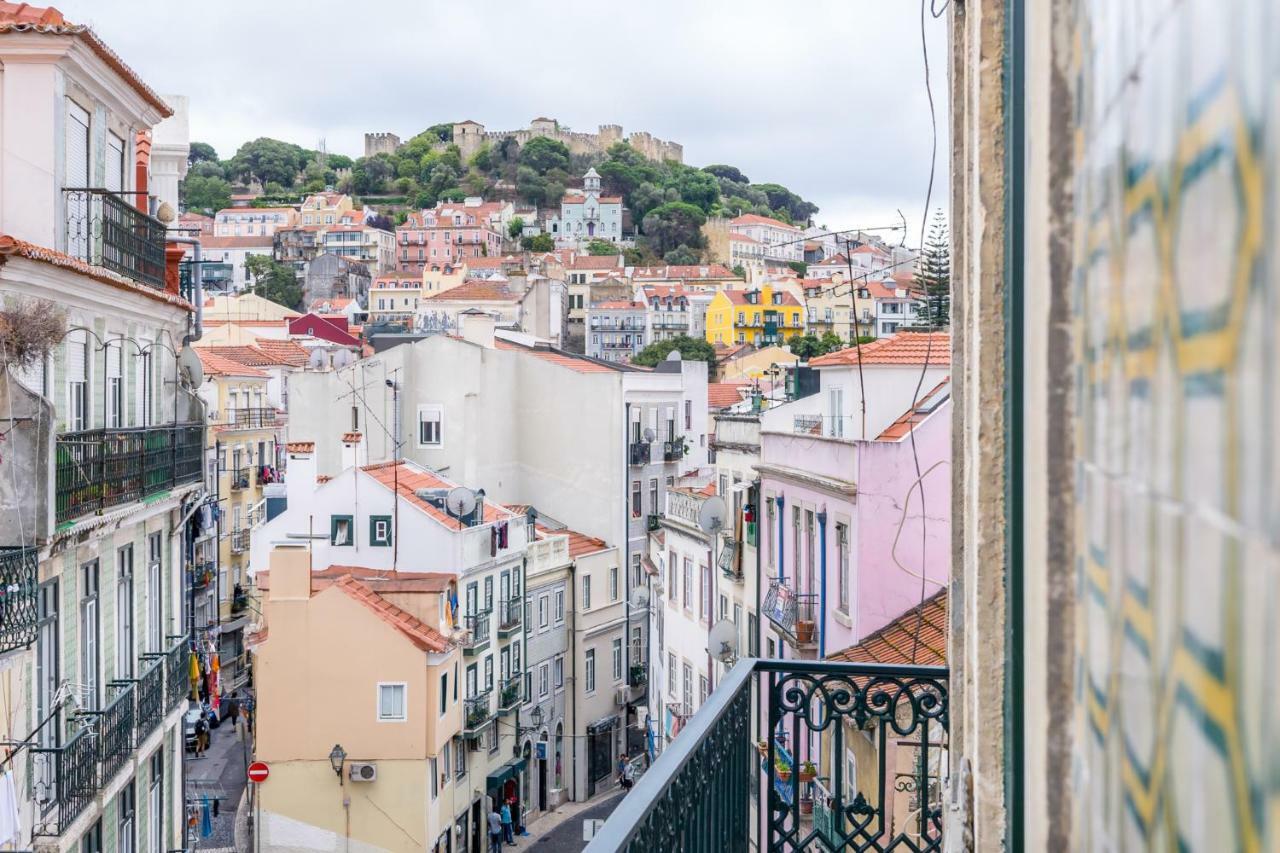 The Color Hostel Lisbon Exterior photo